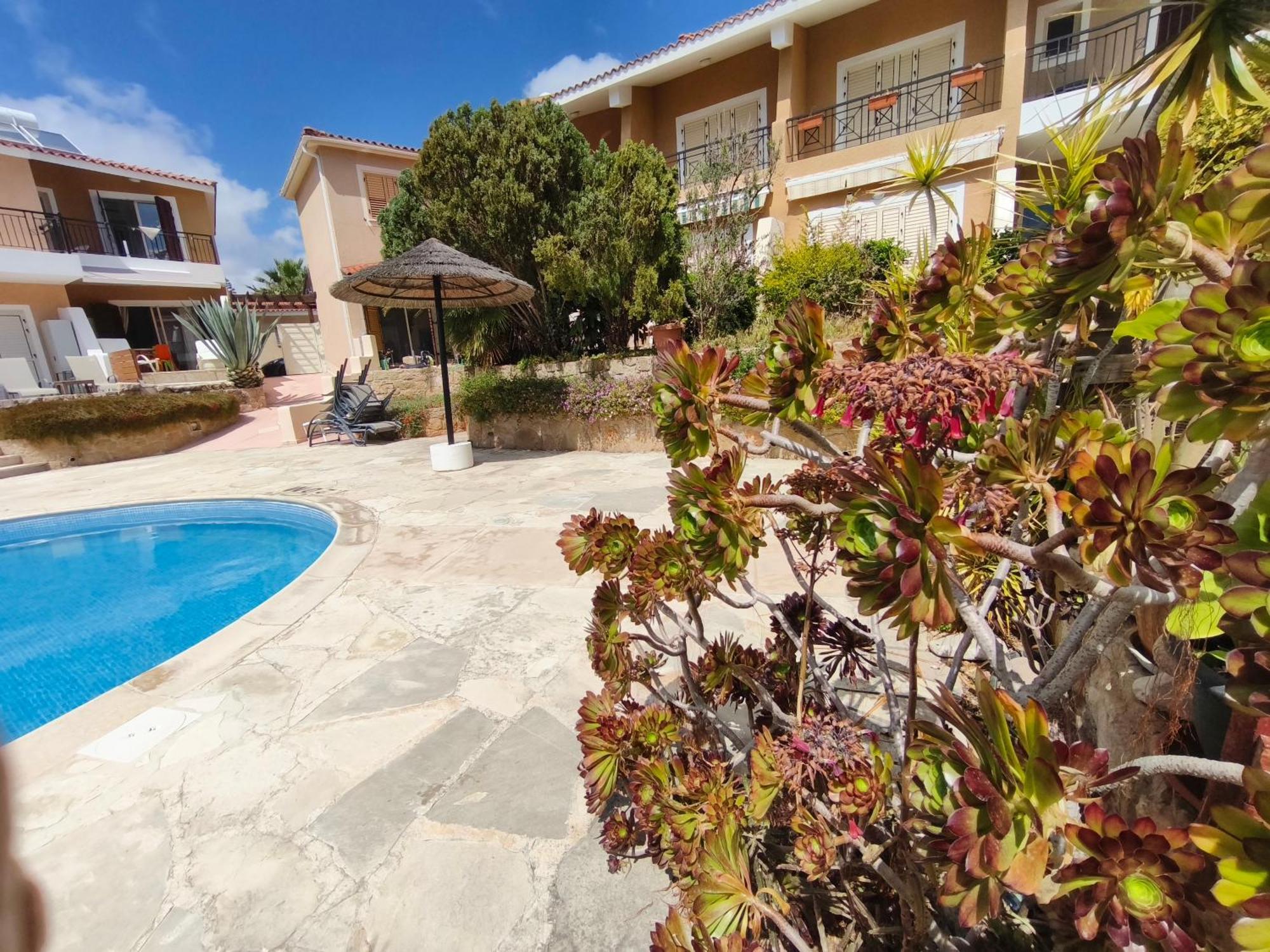 Eden Gardens Villa Paphos Luaran gambar